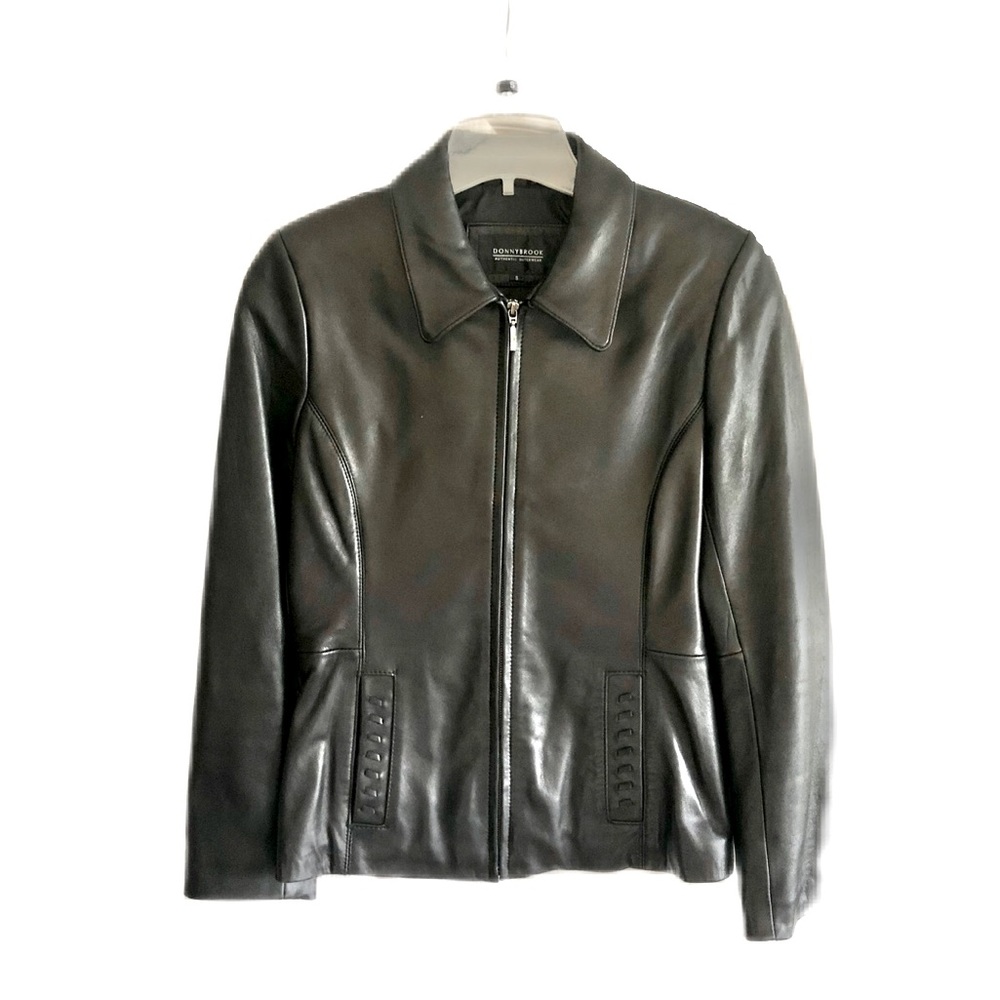 Women’s DONNYBROOK black genuine leather jacket size S.